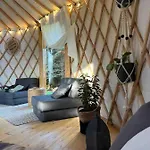 Aughavannagh Yurt Glamping Lüks kamp alanı *