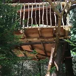 Οργανωμένο κάμπινγκ Aughavannagh Yurt Glamping