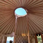 Aughavannagh Yurt Glamping Lüks kamp alanı *