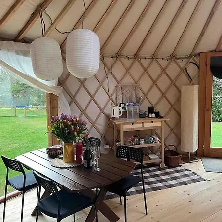 Aughavannagh Yurt Glamping Campismo de Luxo Aughrim