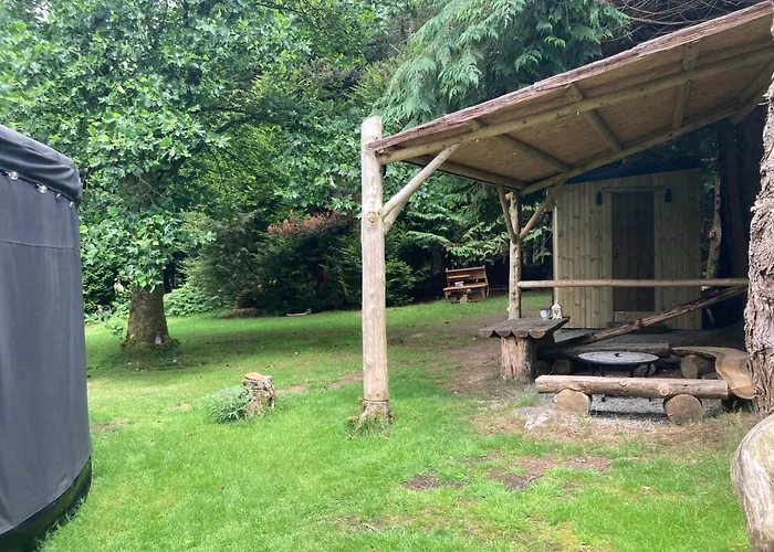 Aughavannagh Yurt Glamping *