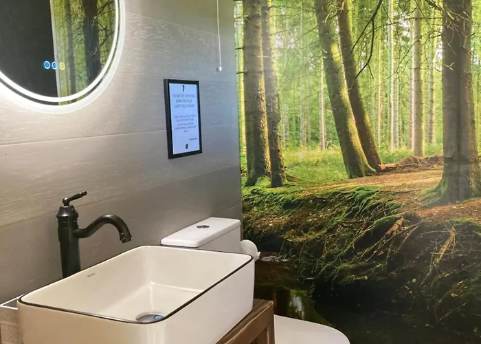 Aughavannagh Yurt Glamping 럭셔리텐트 *